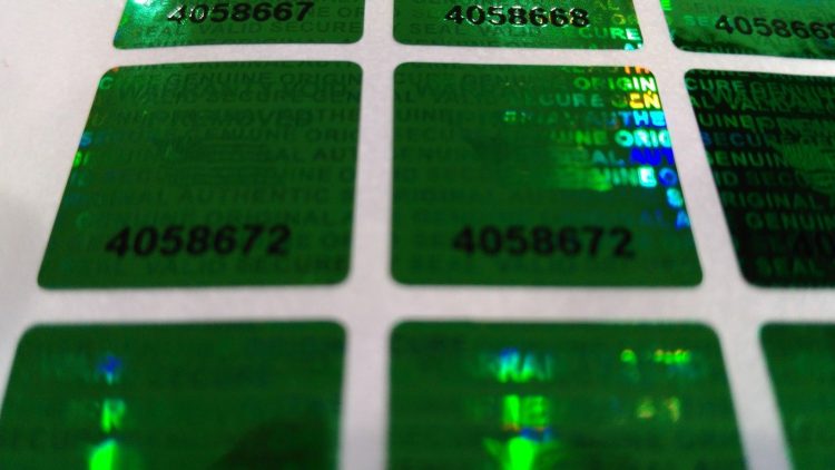 Green 0.60 inch 15 mm x15 mm pair serial # TAMPER EVIDENT SECURITY VOID HOLOGRAM LABELS